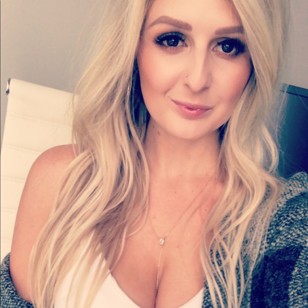 Meet your Posher, Savannah